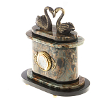 Часы настольные из натурального камня с декором в виде двух лебедей Swans Stone Clock варинант исполнения - 2 | Loft Concept в Уфе