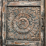 Индийский шкаф с орнаментом резьба из дерева Indian Antique Furniture  варинант исполнения - 1 | Loft Concept в Уфе