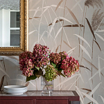 Обои ручная роспись Wild Grasses Special Colourway on Pale Grey dyed silk варинант исполнения - 2 | Loft Concept в Уфе