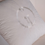 Кресло велюровое оттенка слоновой кости с простроченной спинкой Perfect Comfort варинант исполнения - 2 | Loft Concept в Уфе