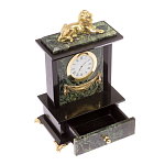 Часы настольные с декором в виде льва из натурального камня Нефрит Lion Stone Clock варинант исполнения - 3 | Loft Concept в Уфе