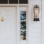 Настенный фонарь цилиндрической формы с рифленым стеклом в золотом каркасе на черном прямоугольном основании Eurofase варинант исполнения - 7 | Loft Concept в Уфе