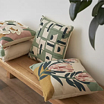 Подушка с цветочным принтом Blooming Elegance Lily варинант исполнения - 6 | Loft Concept в Уфе