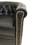 Кресло кожаное с мягкими подлокотниками на 4-х деревянных ножках Logan Leather Armchair black 2 варинант исполнения - 2 | Loft Concept в Уфе