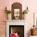 Обои ручная роспись Jharokha Arches Original colourway on pink painted Xuan paper варинант исполнения - 4 | Loft Concept в Уфе