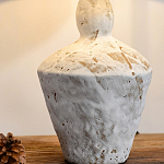 Настольная лампа с керамическим фактурным основанием и тканевым абажуром Eastern Tale варинант исполнения - 4 | Loft Concept в Уфе