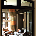 Бра с белым матовым стеклянным плафоном и тремя декоративными шарами Hinkley варинант исполнения - 2 | Loft Concept в Уфе