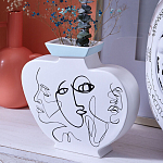 Ваза плоская белая с абстрактными черными линиями в форме лиц Faces of Imagination варинант исполнения - 3 | Loft Concept в Уфе