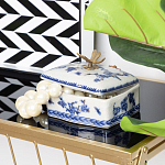 Фарфоровая шкатулка с бронзовой стрекозой Blue and White варинант исполнения - 8 | Loft Concept в Уфе